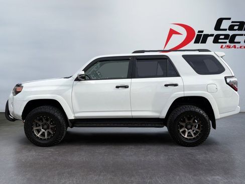 Used 2018 Toyota 4Runner SR5 Premium image 12