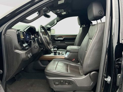 Certified 2022 Chevrolet Silverado 1500 High Country w/ Technology Package image 19