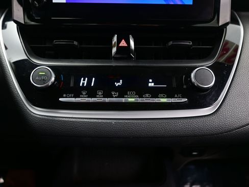 Used 2024 Toyota Corolla LE image 19