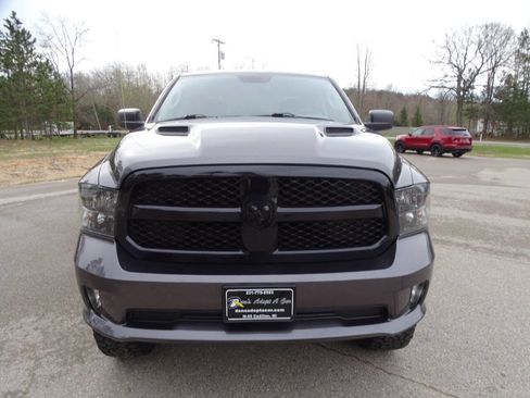 Used 2020 RAM 1500 4x4 Crew Cab w/ Night Edition w/ Wheel & Sound Group image 3