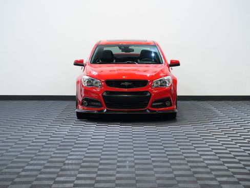 Used 2014 Chevrolet SS RWD image 4