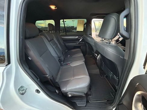 Used 2022 Lexus GX 460 w/ Black Line Special Edition image 29