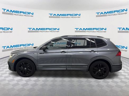Used 2022 Volkswagen Tiguan SE R-Line FWD image 2