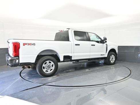 Used 2025 Ford F250 XLT w/ FX4 Off-Road Package image 10