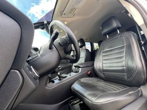 Used 2017 Ford Escape Titanium AWD/4WD image 38