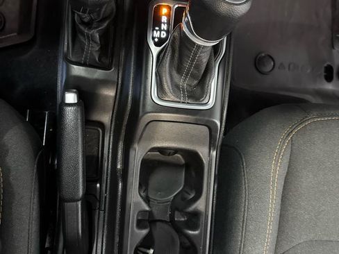 Used 2024 Jeep Wrangler Unlimited AWD/4WD image 25