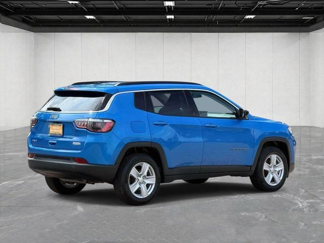 Certified 2022 Jeep Compass Latitude w/ Convenience Group AWD/4WD image 5