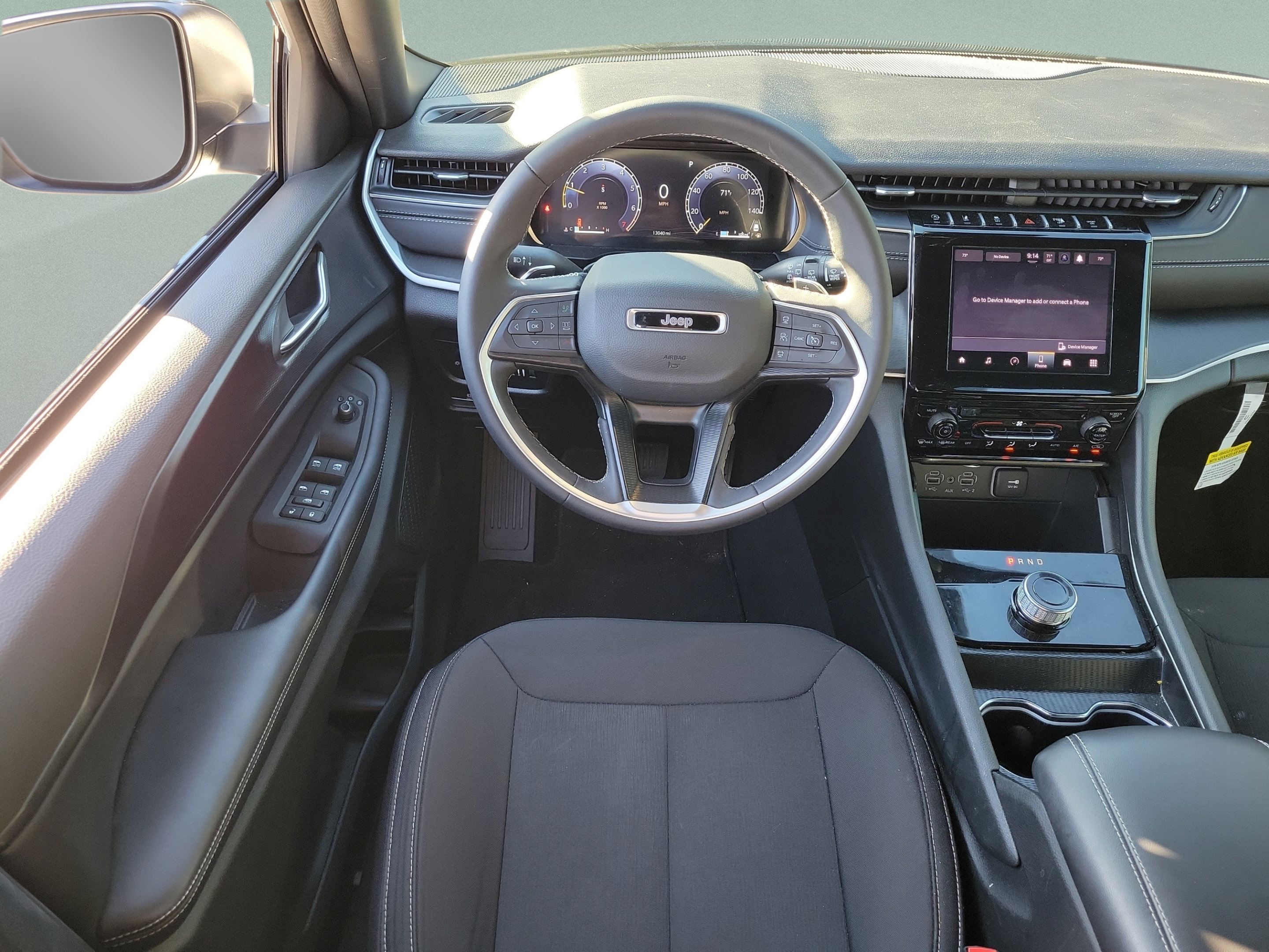 Certified 2025 Jeep Grand Cherokee Laredo RWD image 12
