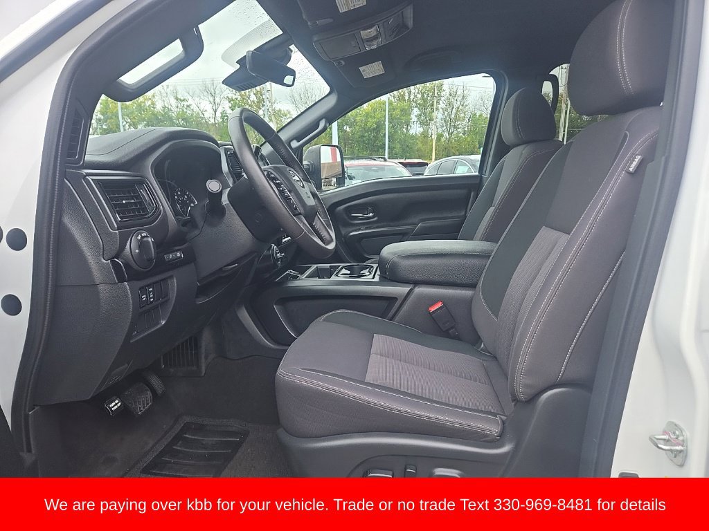 Used 2023 Nissan Titan SV w/ SV Convenience Package AWD/4WD image 11