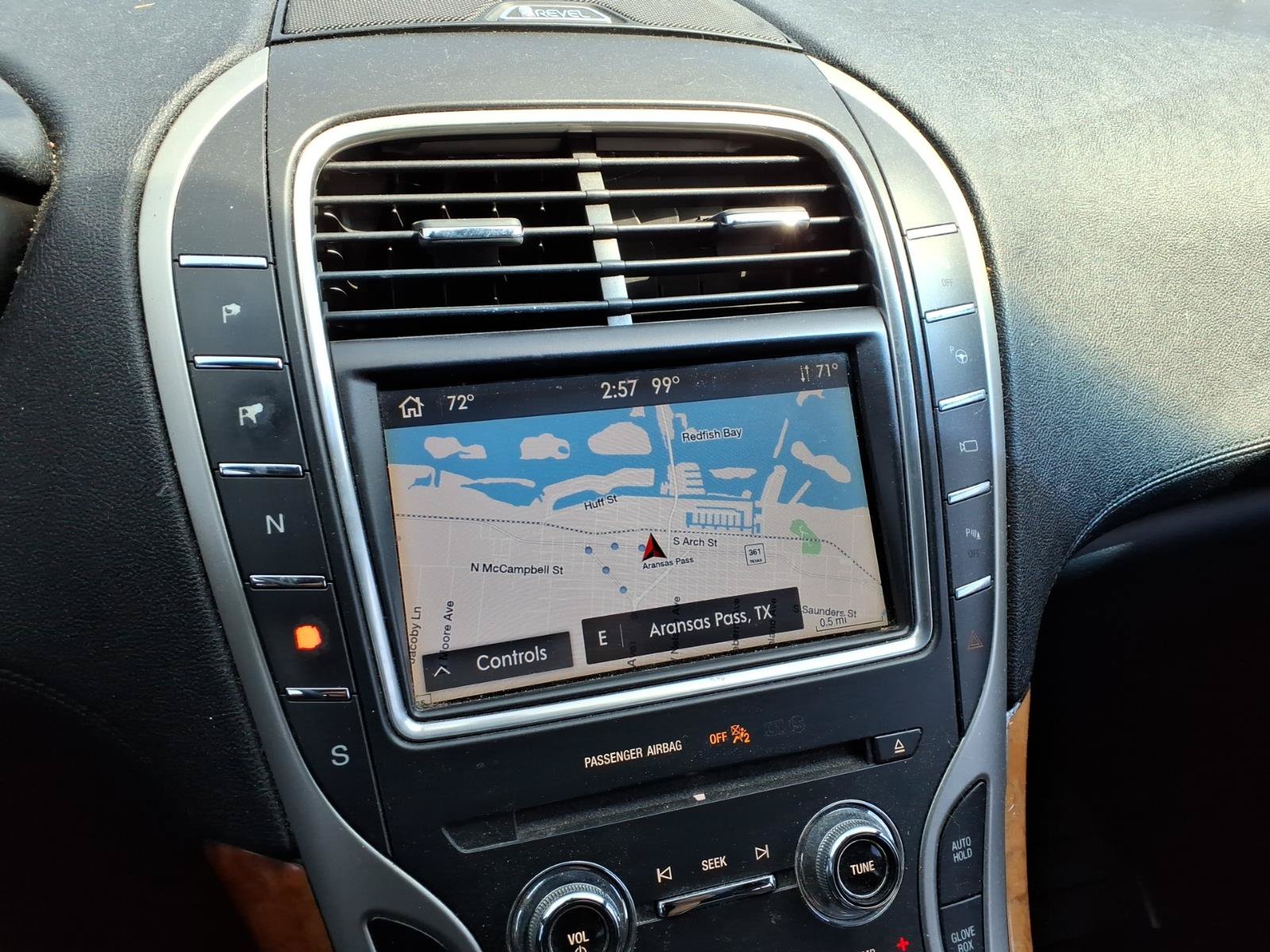 Used 2020 Lincoln Nautilus Reserve FWD image 18