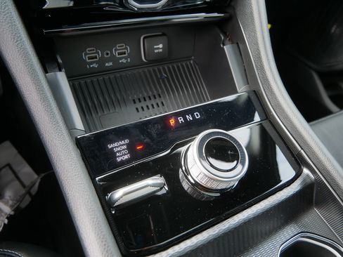 New 2026 Jeep Grand Cherokee Limited AWD/4WD image 9