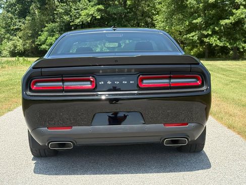 Used 2021 Dodge Challenger R/T Scat Pack RWD image 18