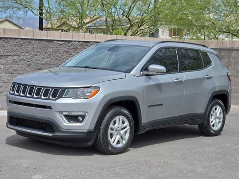 Used 2019 Jeep Compass Limited FWD image 4