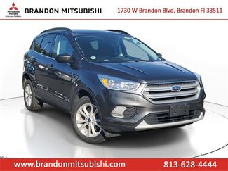 Used 2018 Ford Escape SE w/ SE Sync 3 Package image 1