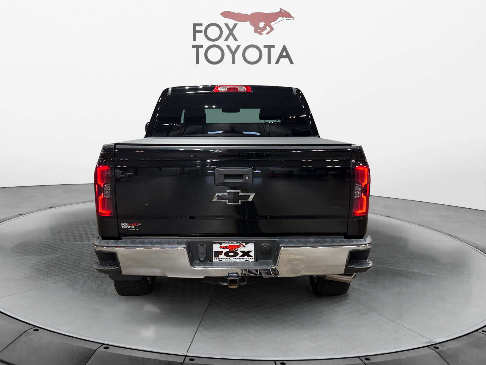 Used 2018 Chevrolet Silverado 1500 LT w/ LPO, Chrome Package AWD/4WD image 6