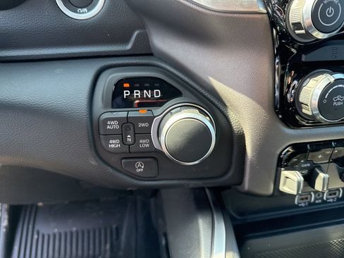 New 2026 RAM 1500 4x4 Crew Cab image 14