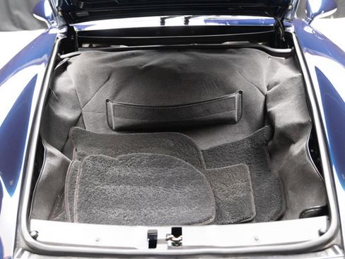 Used 1997 Porsche 911 Carrera S image 93