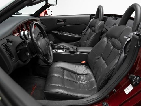 Used 2002 Chrysler Prowler image 16