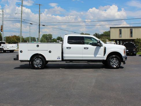 Used 2025 Ford F350 XLT AWD/4WD image 7