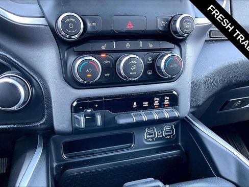 Used 2022 RAM 1500 Big Horn AWD/4WD image 17