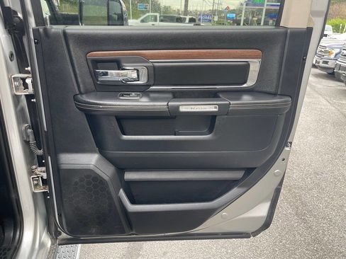 Used 2015 RAM 2500 Laramie w/ Protection Group image 31