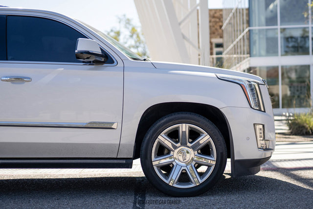 Used 2017 Cadillac Escalade Platinum AWD/4WD image 10