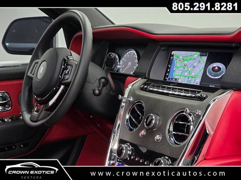 Used 2022 Rolls-Royce Cullinan w/ Interior Detailing Package AWD/4WD image 10