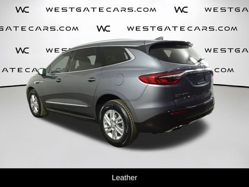 Used 2020 Buick Enclave Essence w/ LPO, Luxury Package image 5