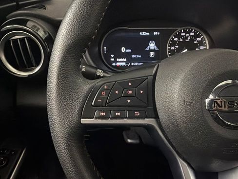 Used 2020 Nissan Kicks SR FWD image 17