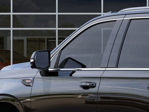 New 2026 GMC Yukon AT4 Ultimate w/ LPO, Floor Liner Package image 36