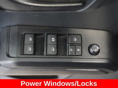 Used 2023 Toyota Tacoma SR AWD/4WD image 5
