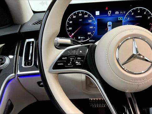 Used 2023 Mercedes-Benz S 500 4MATIC image 22