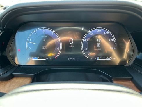 Used 2025 Jeep Grand Cherokee L Summit AWD/4WD image 2