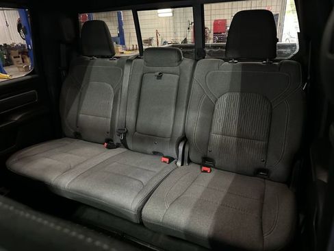 Used 2019 RAM 1500 Big Horn image 28