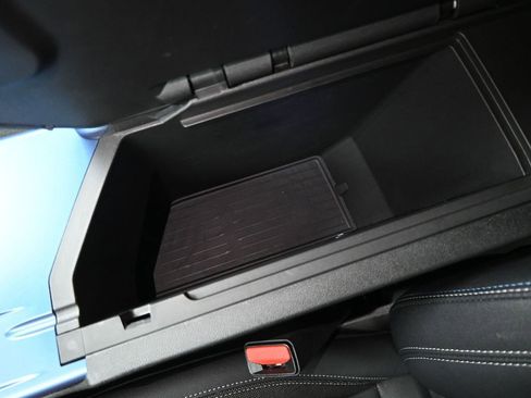 Used 2025 Chevrolet Equinox EV LT w/ Convenience Package image 14