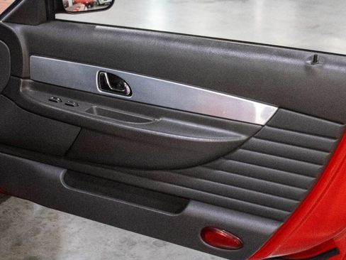 Used 2002 Ford Thunderbird Deluxe image 34