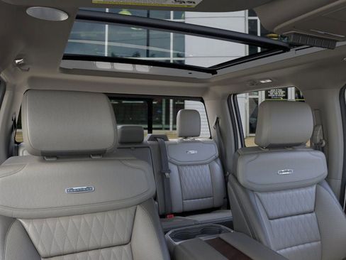 New 2026 Ford F350 4x4 Crew Cab DRW Super Duty image 22