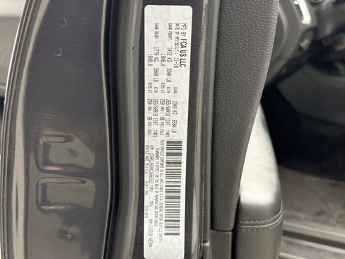 Used 2019 Dodge Durango SXT w/ Trailer Tow Group IV AWD/4WD image 11
