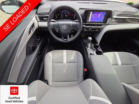Used 2026 Toyota Camry SE FWD image 6