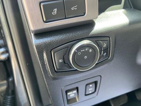 Used 2020 Ford Expedition Platinum AWD/4WD image 25