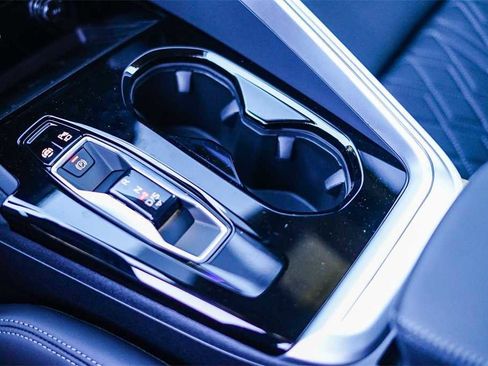 New 2025 Audi SQ5 Premium Plus image 22