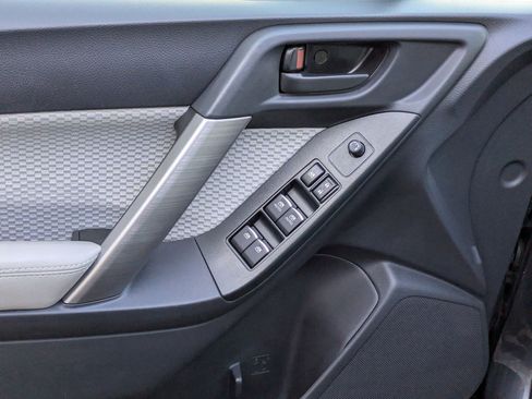 Used 2017 Subaru Forester 2.5i Premium w/ All-Weather Package image 13