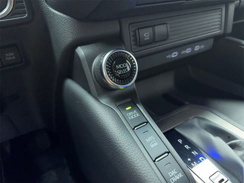 Used 2024 Toyota Land Cruiser image 25