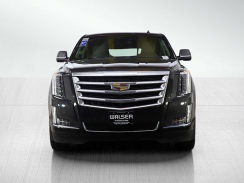 Used 2016 Cadillac Escalade Luxury image 9