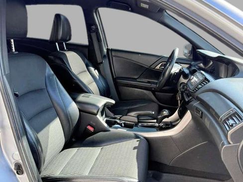 Used 2016 Honda Accord Sport image 29