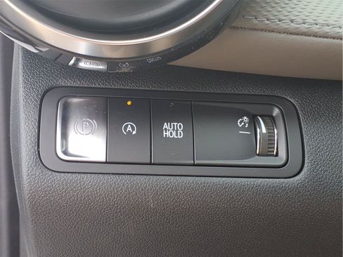 New 2026 Chevrolet Equinox LT w/ Convenience Package II FWD image 17