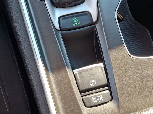 Certified 2020 Honda Accord EX image 25