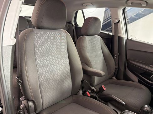 Used 2020 Chevrolet Trax LS w/ Tint and Cruise Package FWD image 23