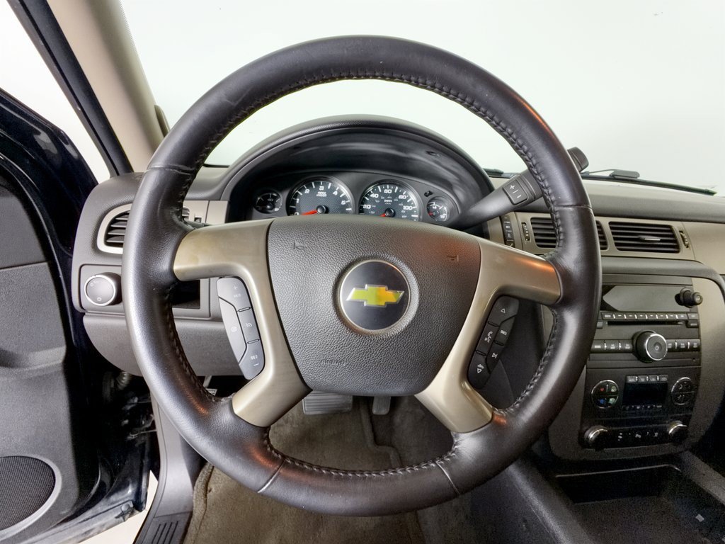 Used 2011 Chevrolet Avalanche LT w/ Luxury Package RWD image 10