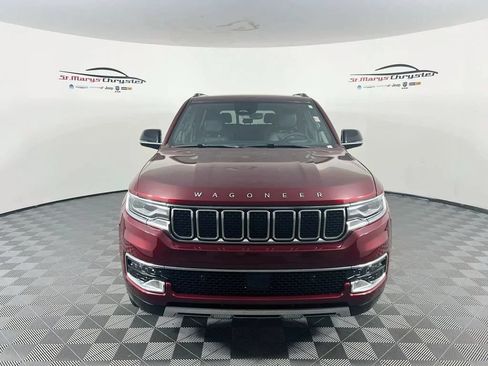 Used 2024 Jeep Wagoneer Series III w/ Premium Group I AWD/4WD image 3